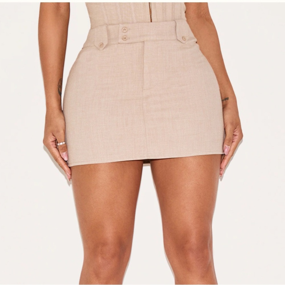 Shape Stone Woven Micro Mini Skirt, PrettyLittleThing